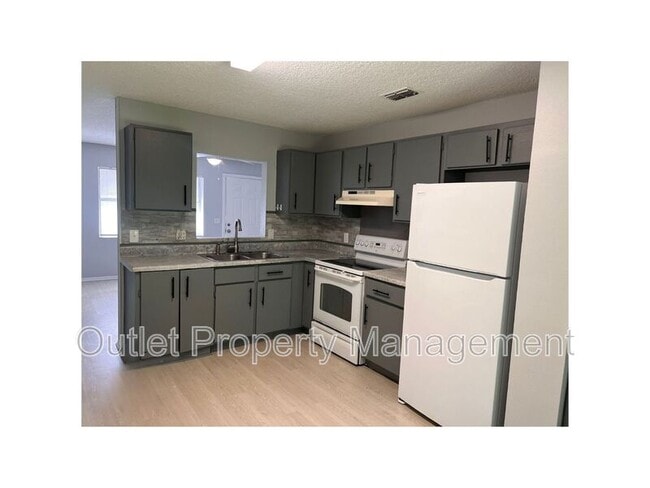 Building Photo - 430 S Hill Ave