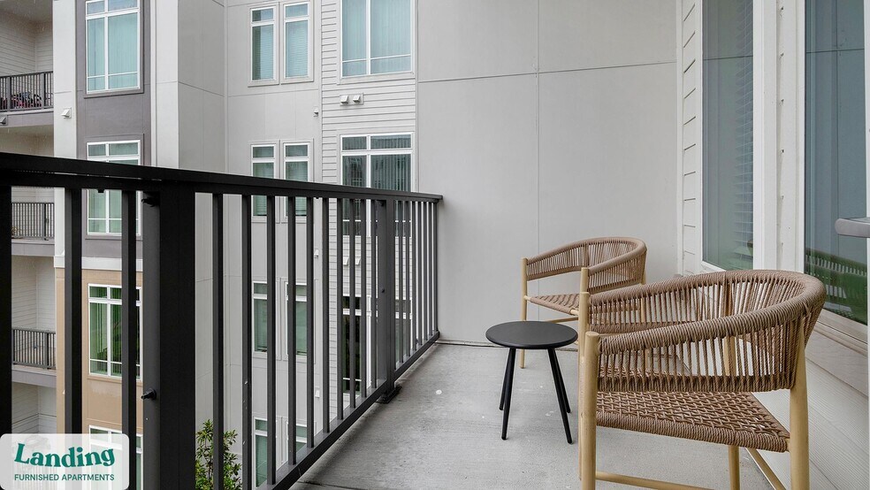 Building Photo - 5256 International Dr