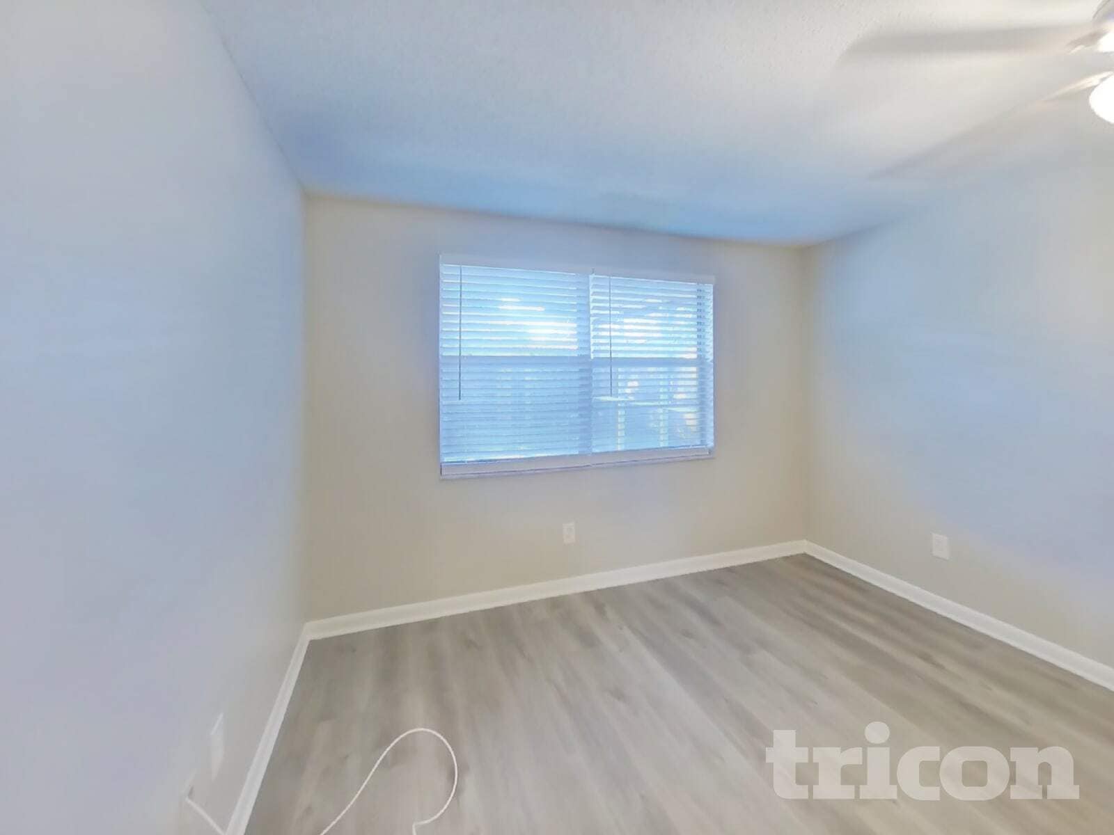 Building Photo - 16013 Woodpine Dr