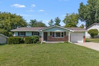 Building Photo - 1517 Lincoln Dr
