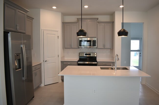 Building Photo - 1433 Waverunner Ln