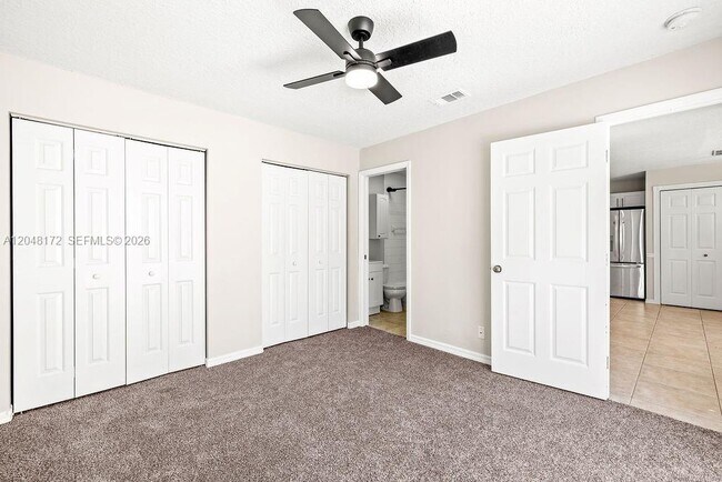 Building Photo - 1542 N Lawnwood Cir