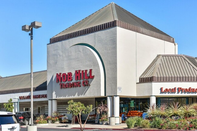 Building Photo - 142 Monaco Dr