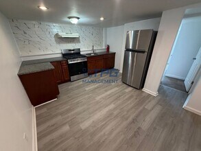 Building Photo - 540 Marshall St