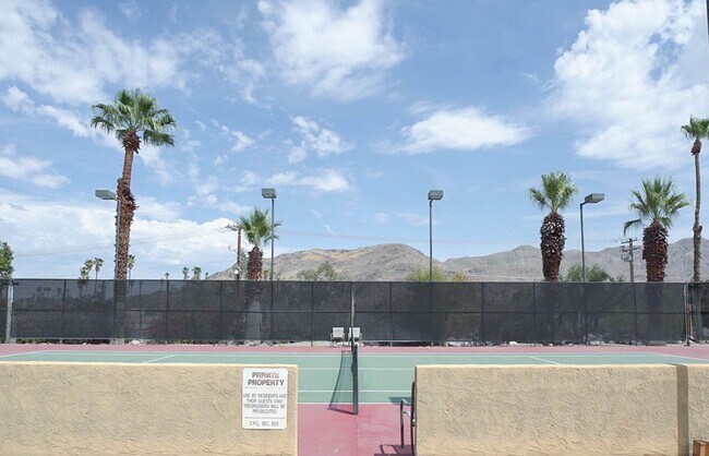 Building Photo - Beautifully Furnished Condo with Mountain ...