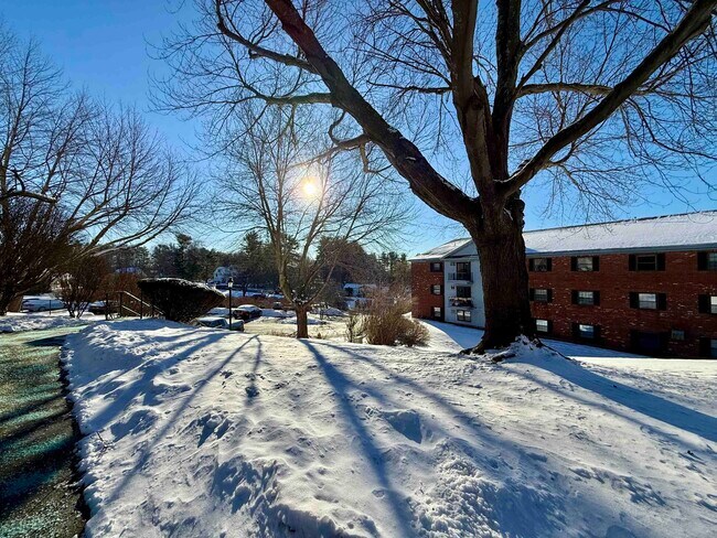 Building Photo - 4 Fairfax Ave