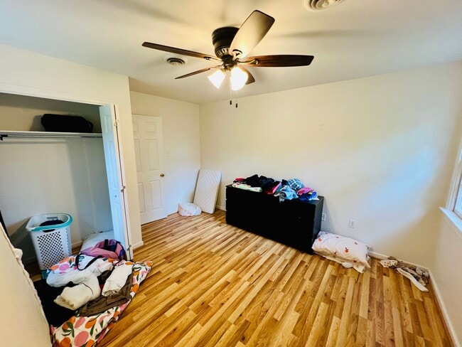 Building Photo - Charming 4-Bedroom Home with Ample Space and Modern Amenities