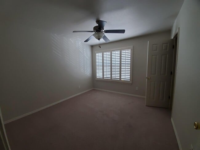 Building Photo - 10021 Railroad Dr