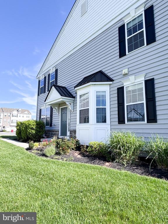 Building Photo - 313 Flintrock Ct