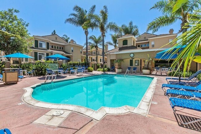 Building Photo - Furnished 3 Bedroom UTC/La Jolla Townhome