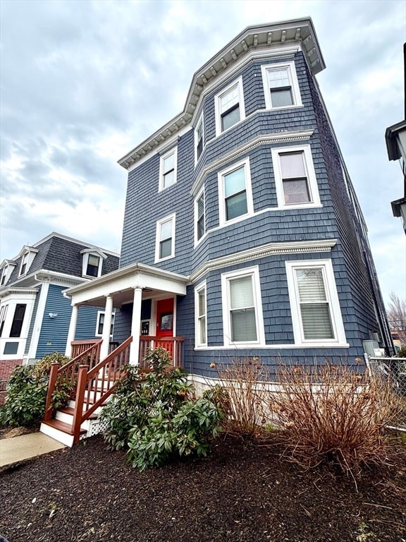 Building Photo - 37 Moseley St