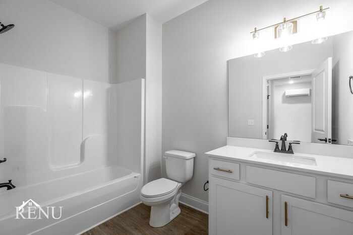 Building Photo - 5657 Sofias Cir