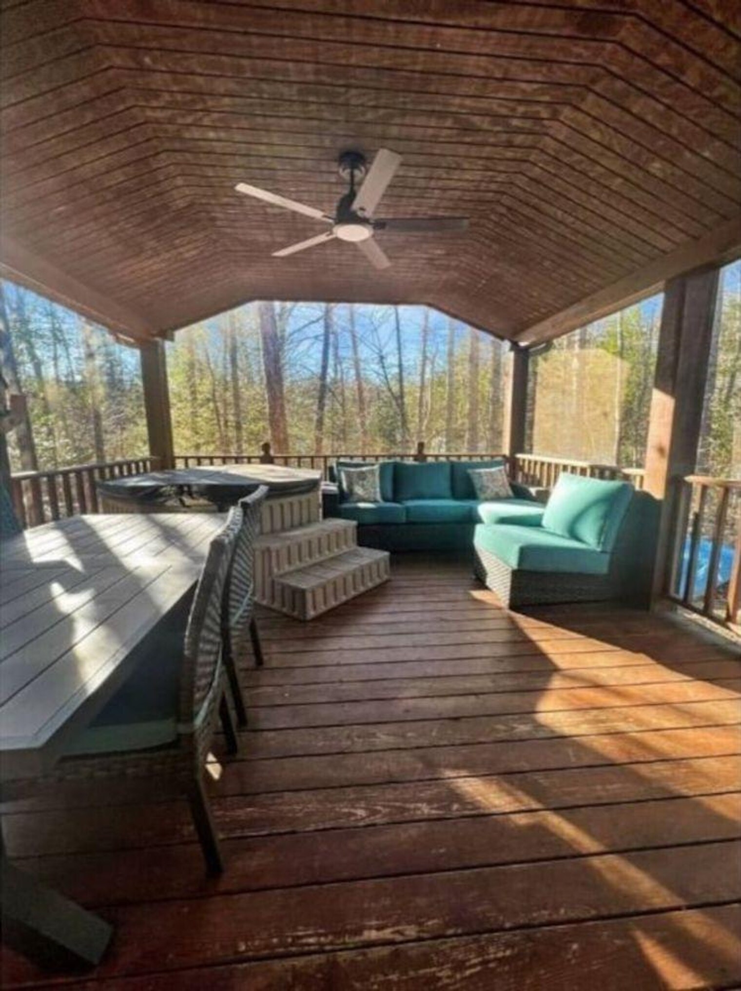 Building Photo - 547 Tall Pines Dr