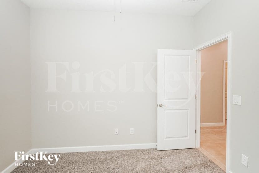 Building Photo - 4664 Egg Harbor Dr