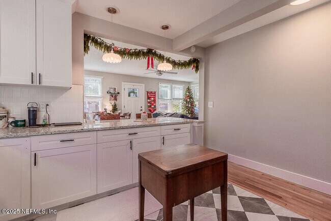 Building Photo - 909 Talbot Ave