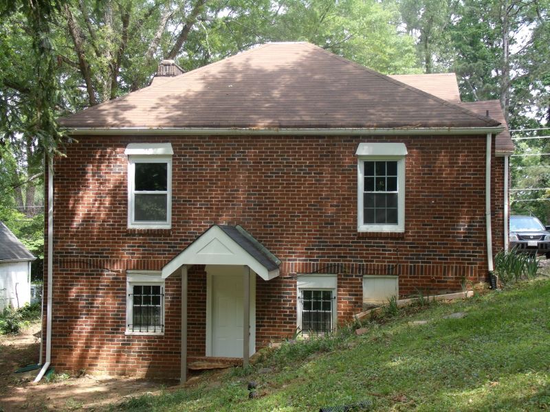 Building Photo - 1840 Avon Ave SW