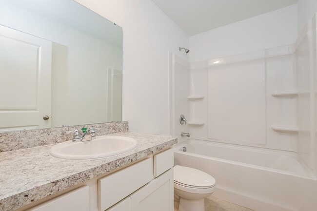 Building Photo - 2042 Hemingway Cir