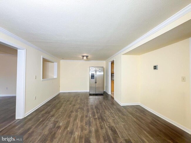 Building Photo - 673 Quail Dr