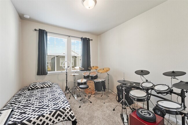 Building Photo - 1519 Beach Oak Dr