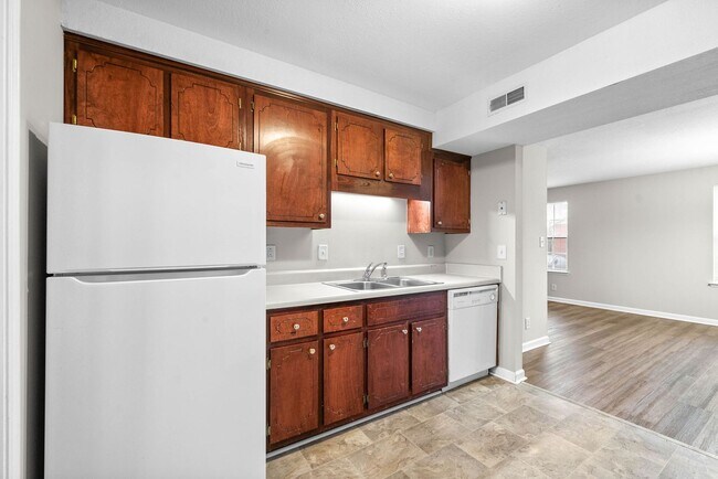 Building Photo - Northeast Dr -3884