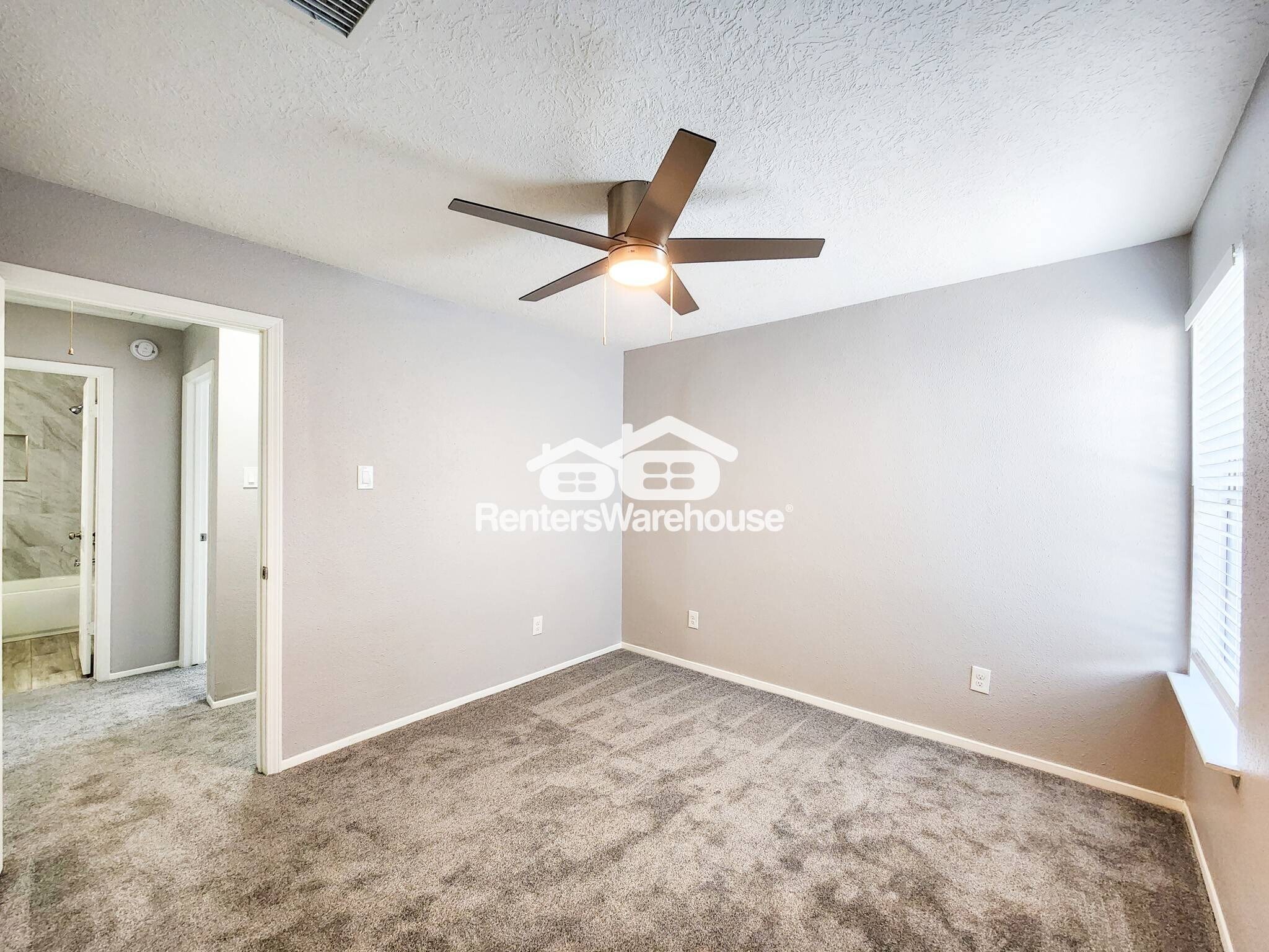 Building Photo - 13427 Garden Grove St