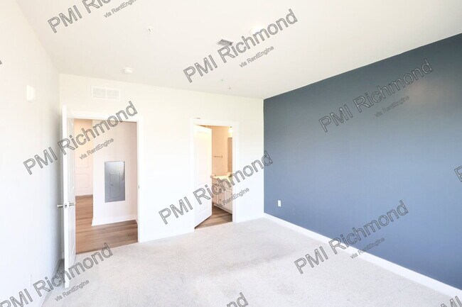 Building Photo - 3900 Maze Runner Dr