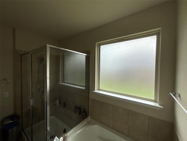 Building Photo - 2449 Lyla Ln