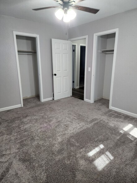 Master bedroom - 3324 Arlington St
