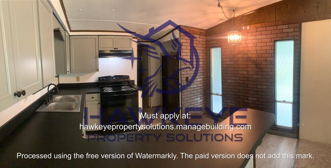 Building Photo - 530 Skyline Dr E