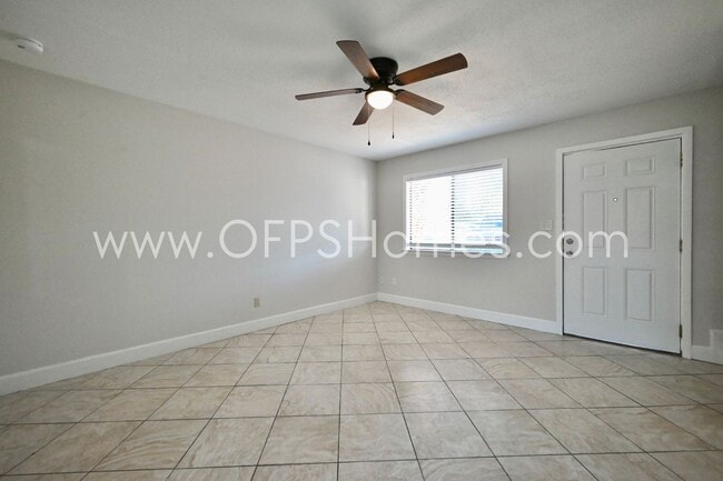 Building Photo - 710 Legion Dr