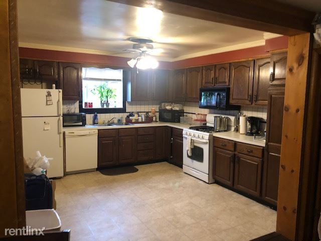 Building Photo - 5 br, 3 bath House - 3325 Ward St