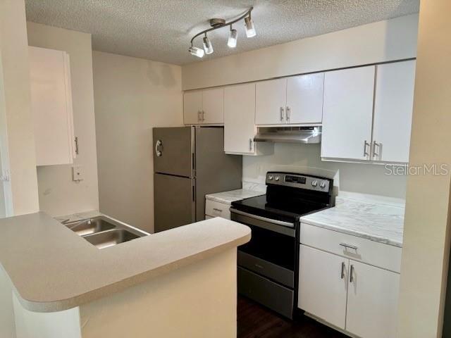 Building Photo - 2521 Grassy Point Dr