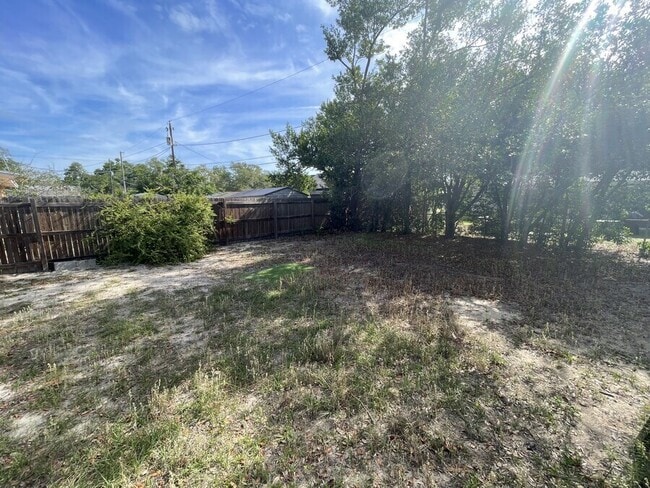 Building Photo - 9805 N 53rd St