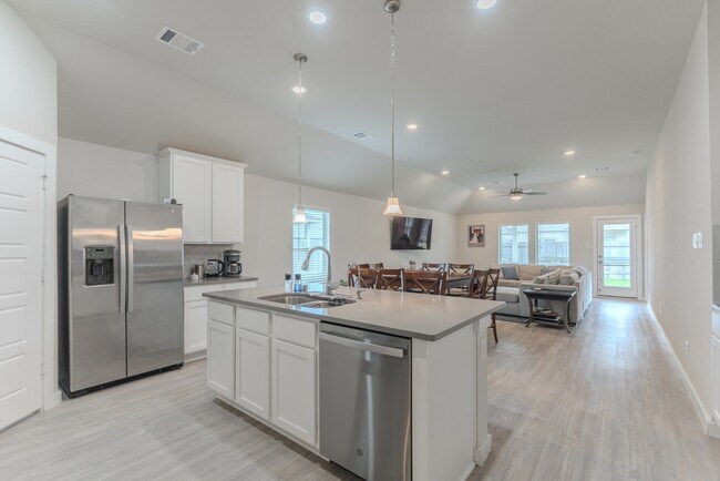 Building Photo - 22035 Juniper Crossing Dr