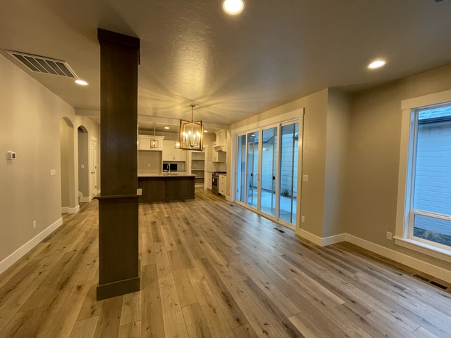 Building Photo - 2171 E Hidcote St