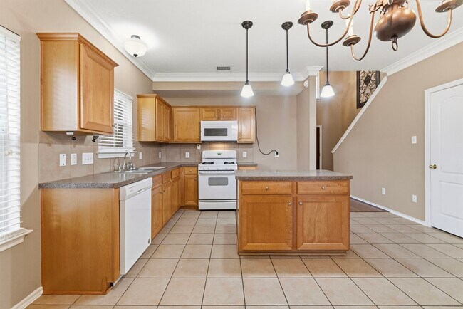 Building Photo - 11822 Green Willow Falls Dr