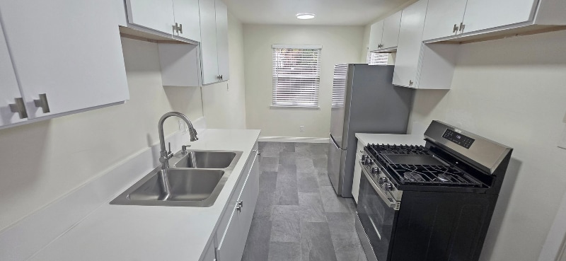 Building Photo - 1930 Hemlock St