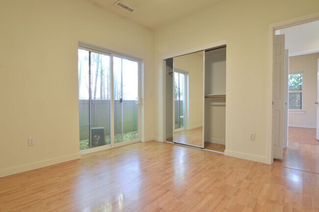 Building Photo - 2520 NE Rodney Ave