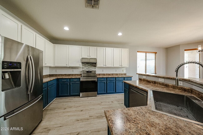 Building Photo - 5020 W Gary Way