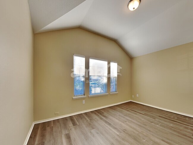 Building Photo - 1349 Illinois Ave