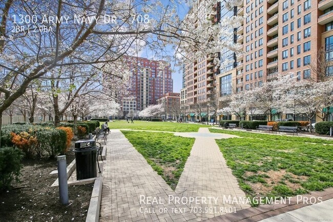 Building Photo - 1300 Army Navy Dr