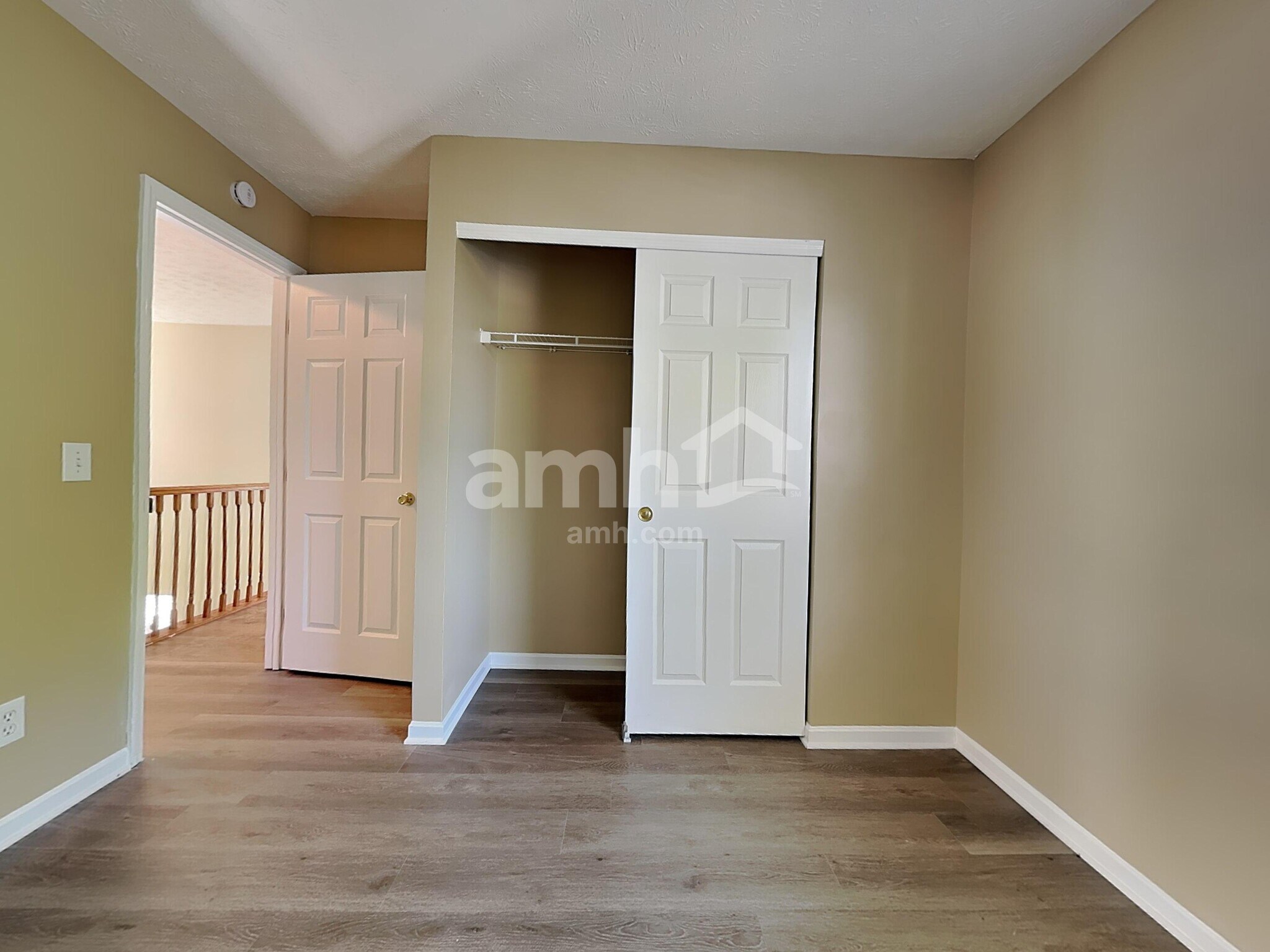 Building Photo - 684 Linden Creek