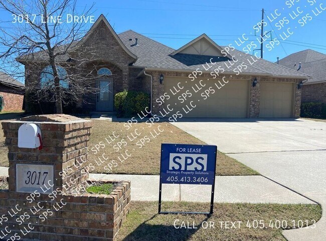 Building Photo - 3017 Line Dr