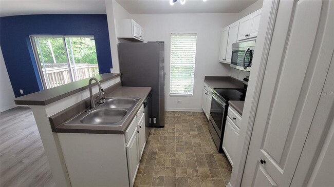 Building Photo - 4547 Ashburn Square Dr