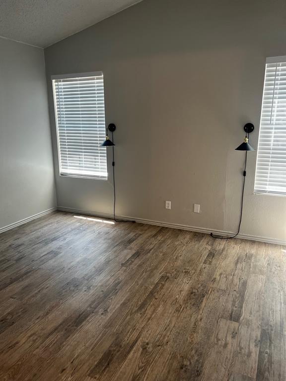 Building Photo - 405 Fantail Loop
