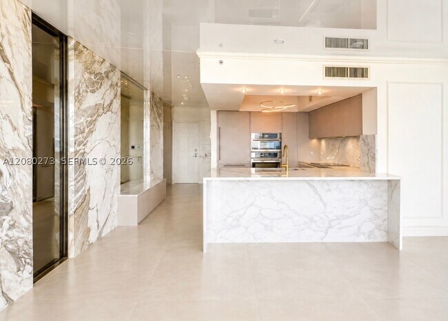 Building Photo - 16699 Collins Ave