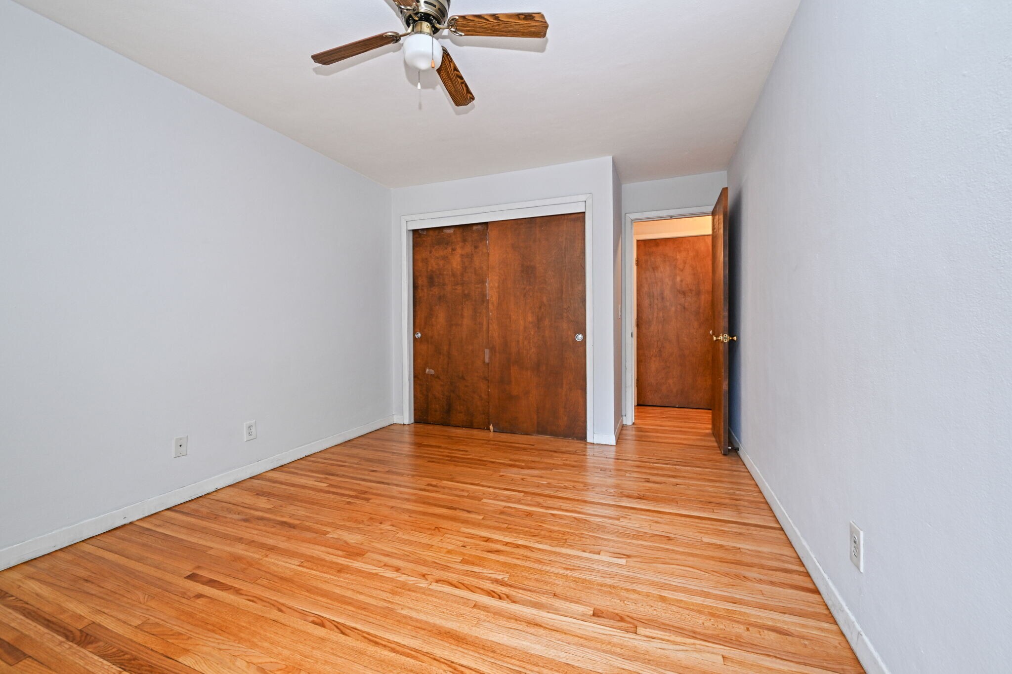 Building Photo - 515 5th St SE