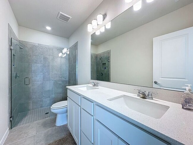 Building Photo - Tohoqua Beauty!