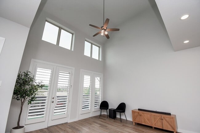 Building Photo - 16635 Bristol Steel Ln