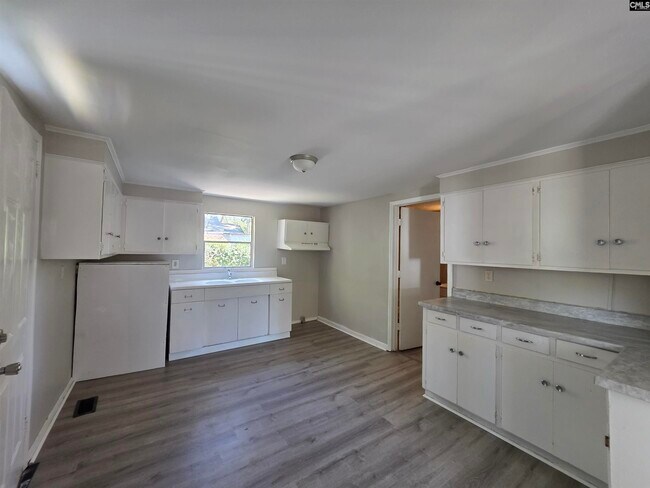 Building Photo - 4030 Gonzales Ave